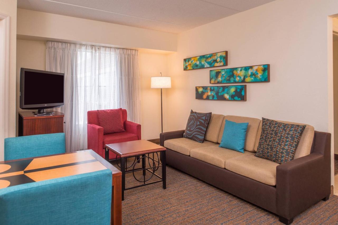 North Shore Hotel 4*